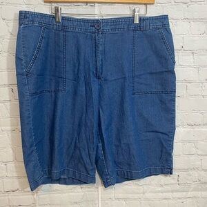 White Stag Womens Plus Size 16 Medium Wash High Waisted Light Weight Jean Shorts